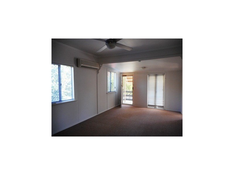 32 Pilkington Street, Koongal QLD 4701