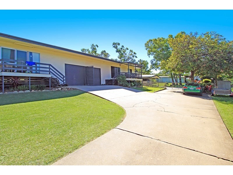 2/163 Bedford Street, Berserker QLD 4701