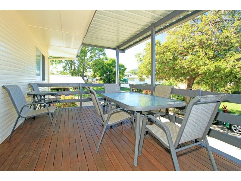 2/163 Bedford Street, Berserker QLD 4701