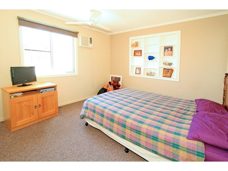 2/163 Bedford Street, Berserker QLD 4701