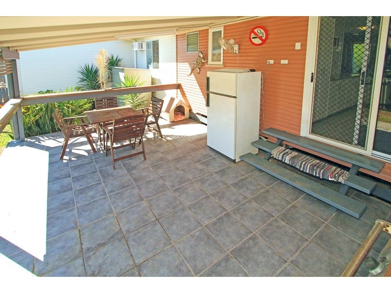 2/163 Bedford Street, Berserker QLD 4701