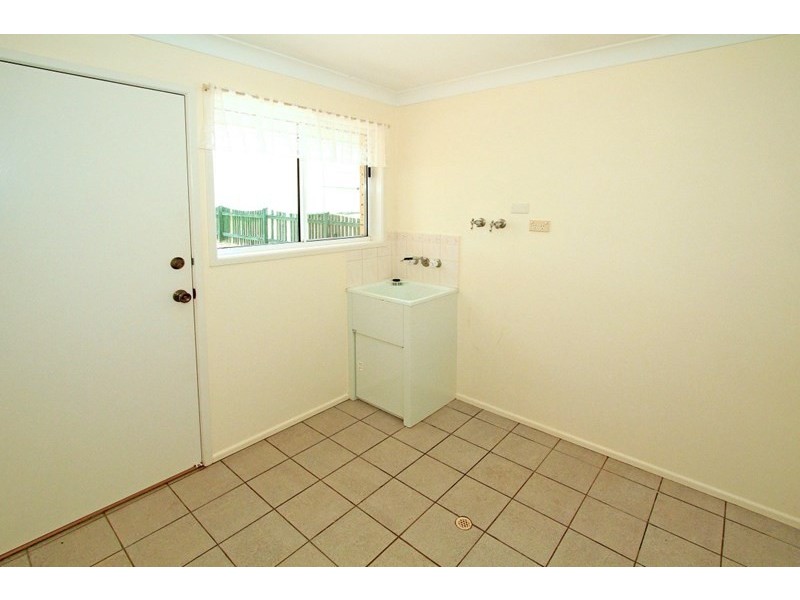 4 Hicks Close, Gracemere QLD 4702