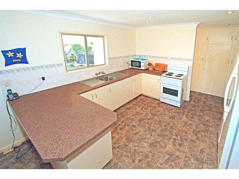 172 Main Street, Park Avenue QLD 4701