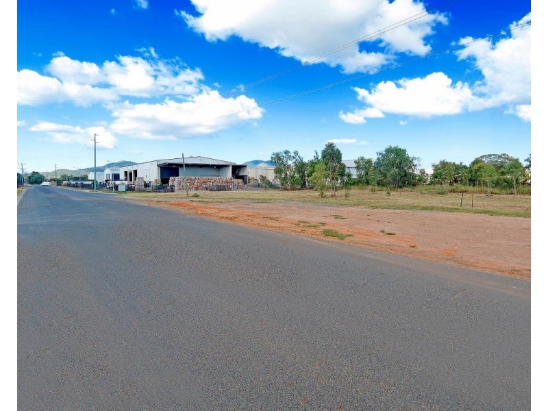 192 Wade Street, Parkhurst QLD 4702