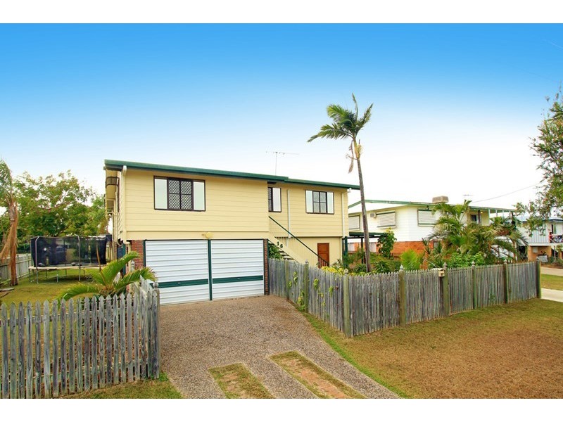 16 Unmack Street, Kawana QLD 4701