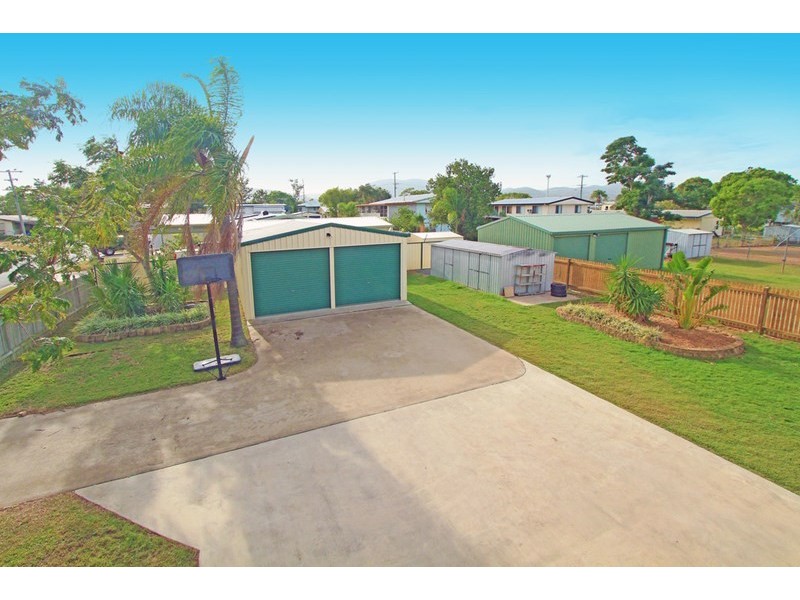 16 Unmack Street, Kawana QLD 4701