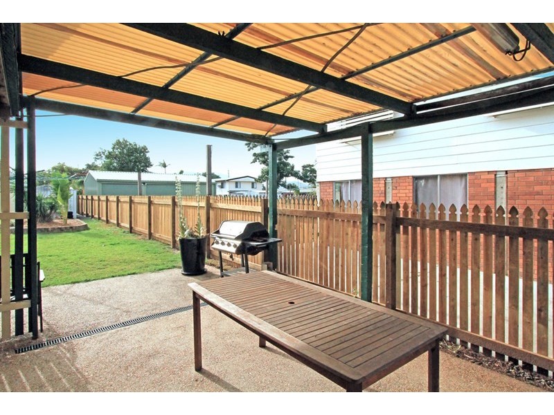 16 Unmack Street, Kawana QLD 4701