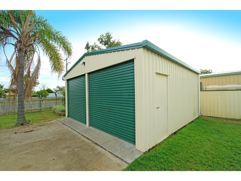 16 Unmack Street, Kawana QLD 4701