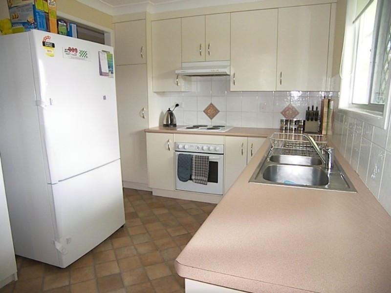 65 Gray Street, Park Avenue QLD 4701