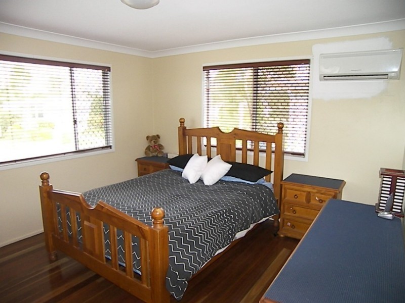 65 Gray Street, Park Avenue QLD 4701