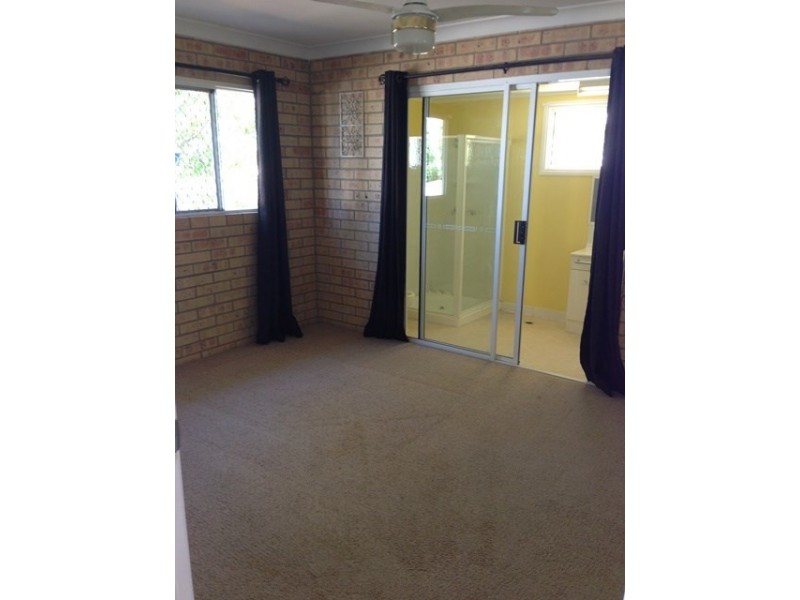 5 Acacia Place, Kawana QLD 4701