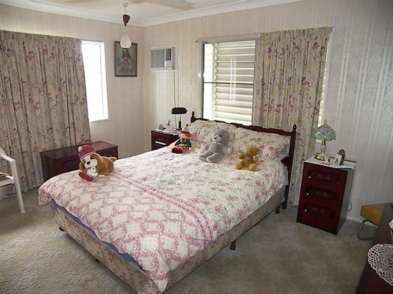 19 Underwood Street, Park Avenue QLD 4701