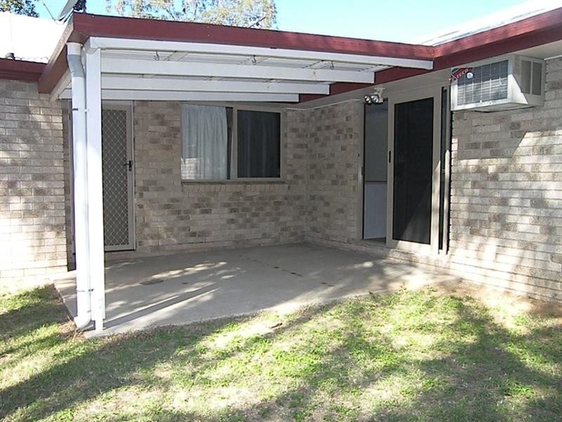 8 Wentworth Terrace, The Range QLD 4700