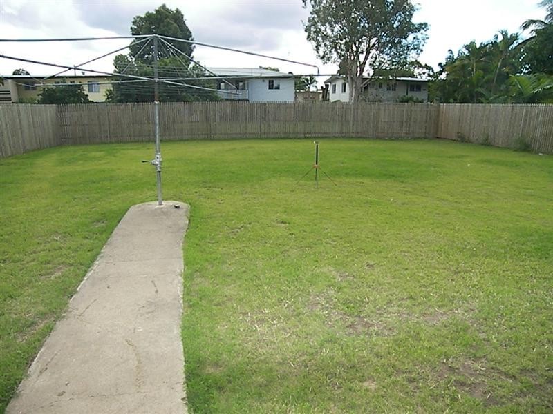 65 Gray Street, Park Avenue QLD 4701