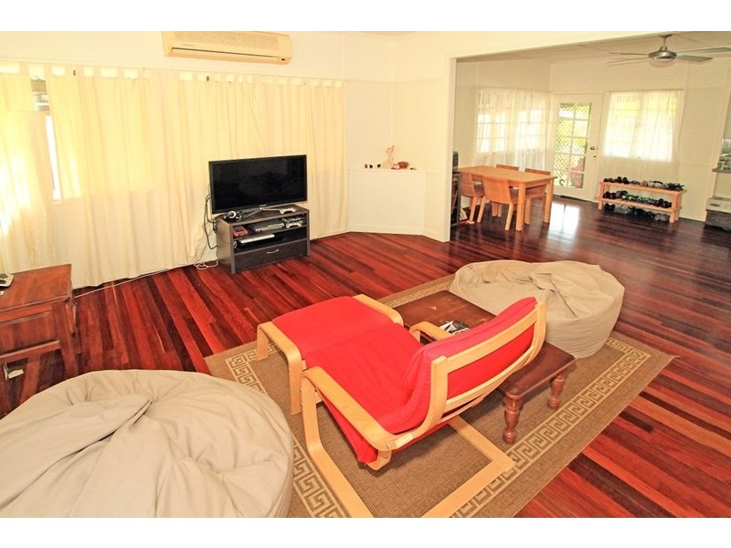 43 Meade Street, Wandal QLD 4700