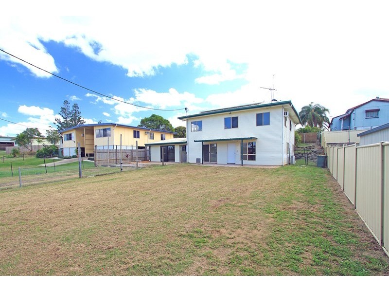144 Park Street, Park Avenue QLD 4701