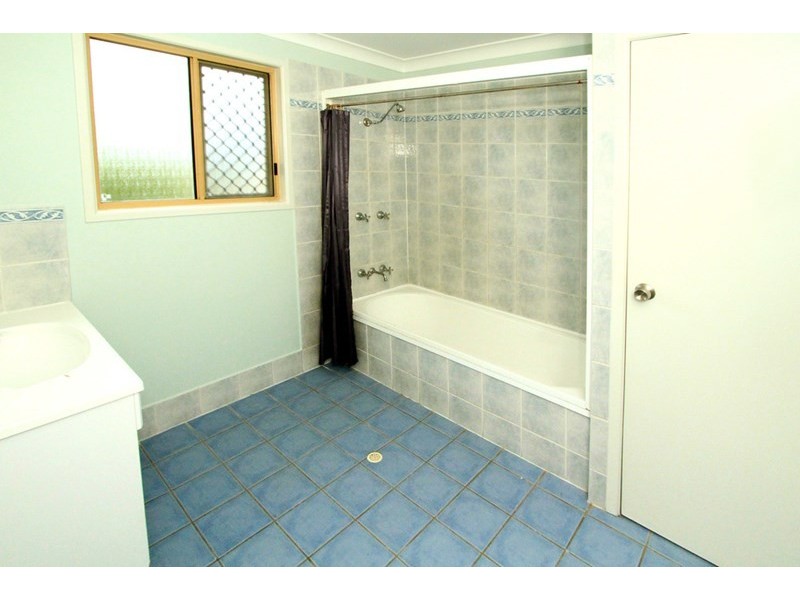 144 Park Street, Park Avenue QLD 4701