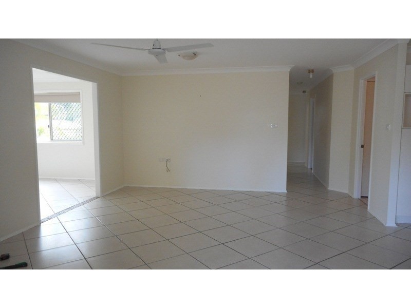 15 Casuarina Court, Kawana QLD 4701