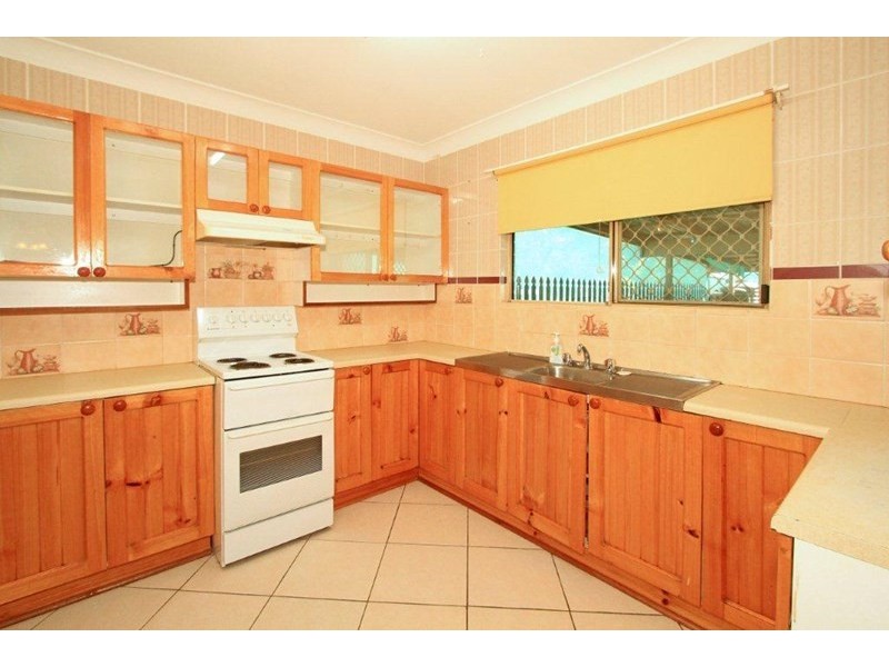 57 Hall Street, Mount Morgan QLD 4714