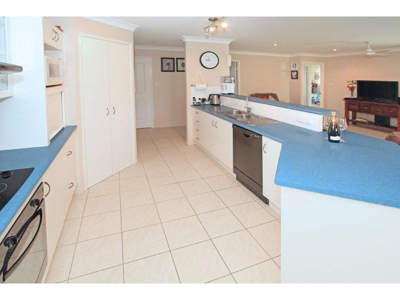 12-14 Kristie Drive, Rockyview QLD 4701