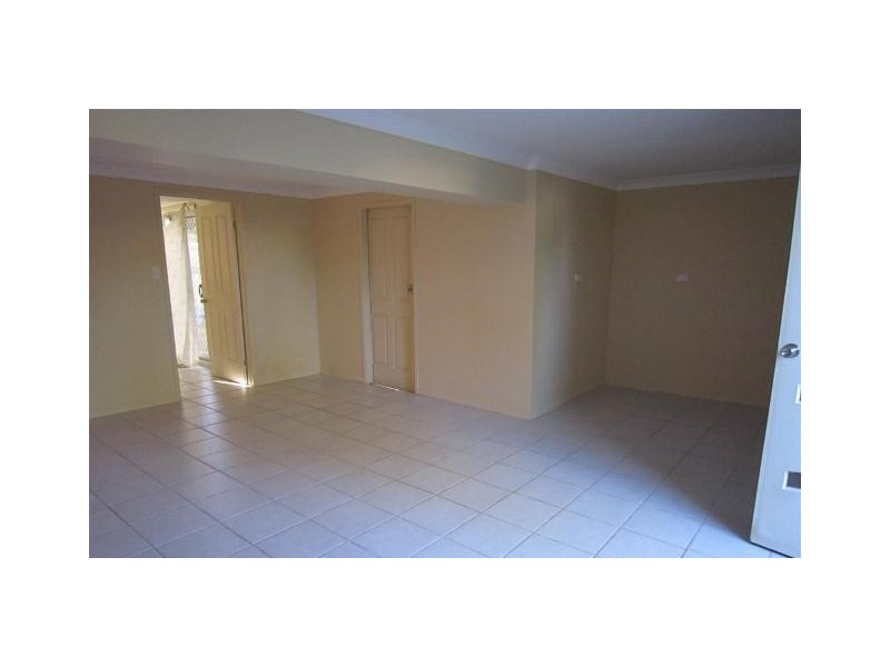 27 Harriette Street, Park Avenue QLD 4701