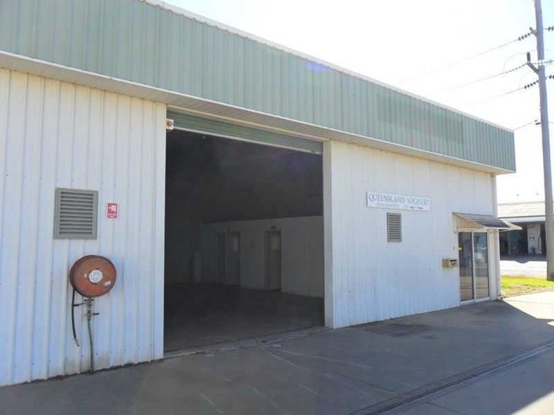 1/8 Robison Street, Park Avenue QLD 4701