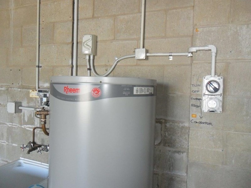 1/8 Robison Street, Park Avenue QLD 4701