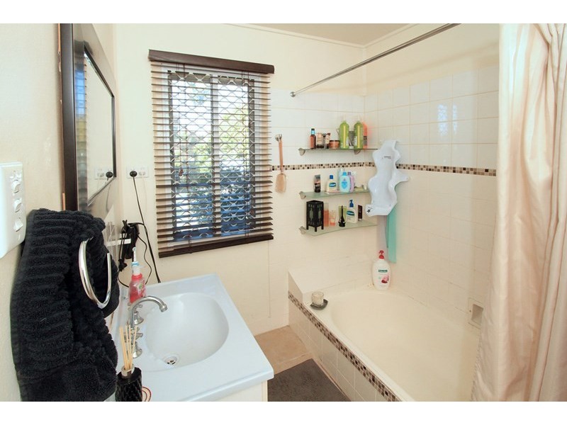 190 Mostyn Street, Berserker QLD 4701