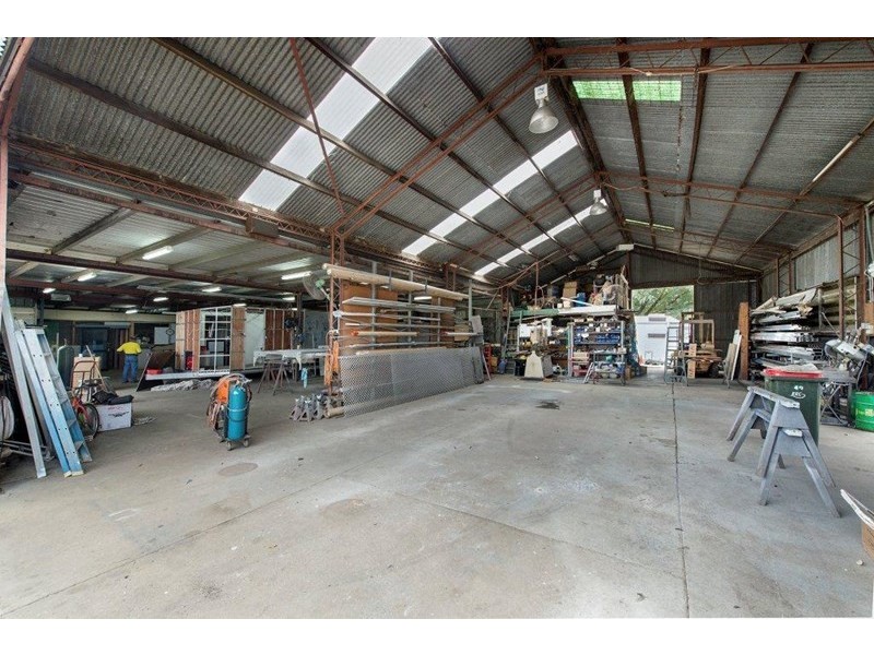 340 Leichhardt Street, Parkhurst QLD 4702