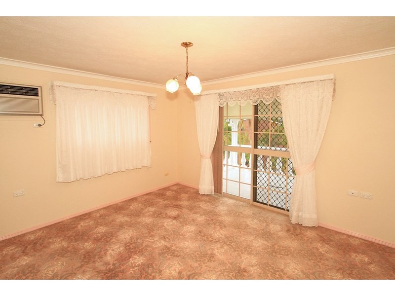 10 Davey Avenue, Frenchville QLD 4701