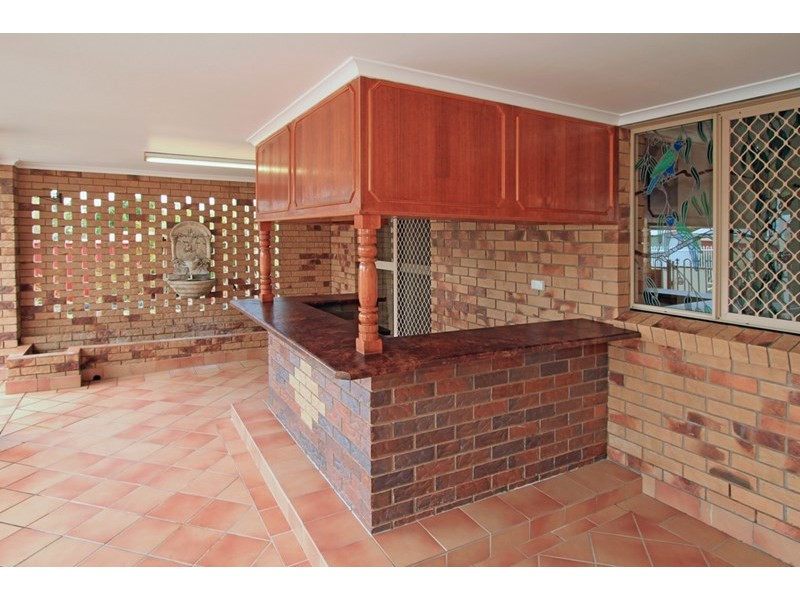 10 Davey Avenue, Frenchville QLD 4701