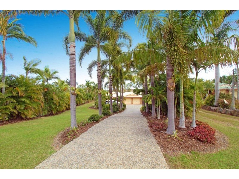 15 Samuel Crescent, Parkhurst QLD 4702