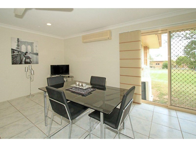 15 Samuel Crescent, Parkhurst QLD 4702