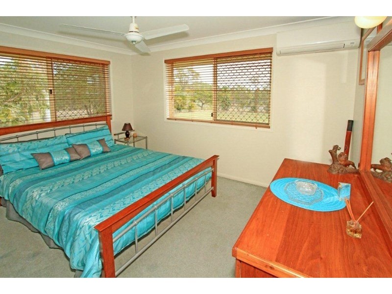 15 Samuel Crescent, Parkhurst QLD 4702