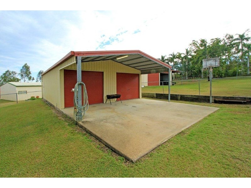 15 Samuel Crescent, Parkhurst QLD 4702