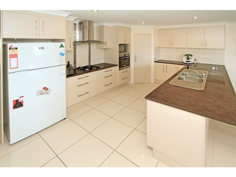 14 Wheeler Avenue, Gracemere QLD 4702