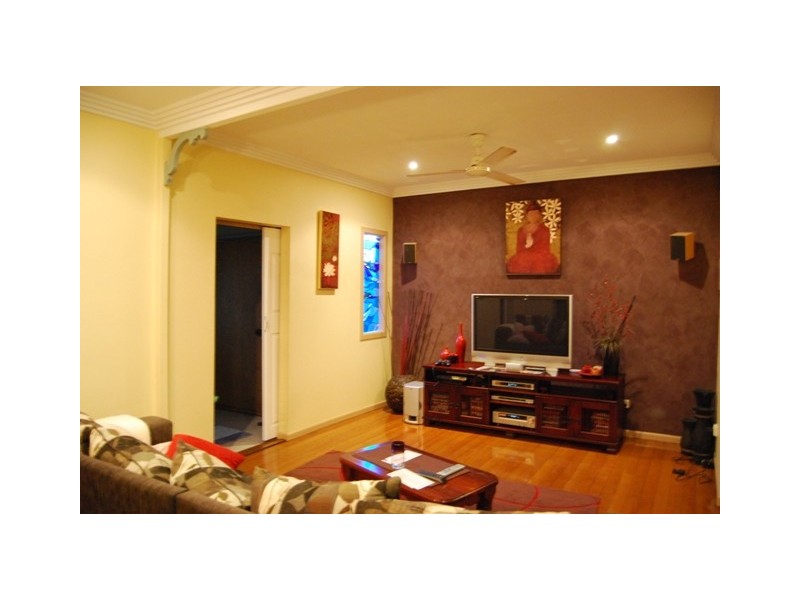 155 Earl Street, Berserker QLD 4701