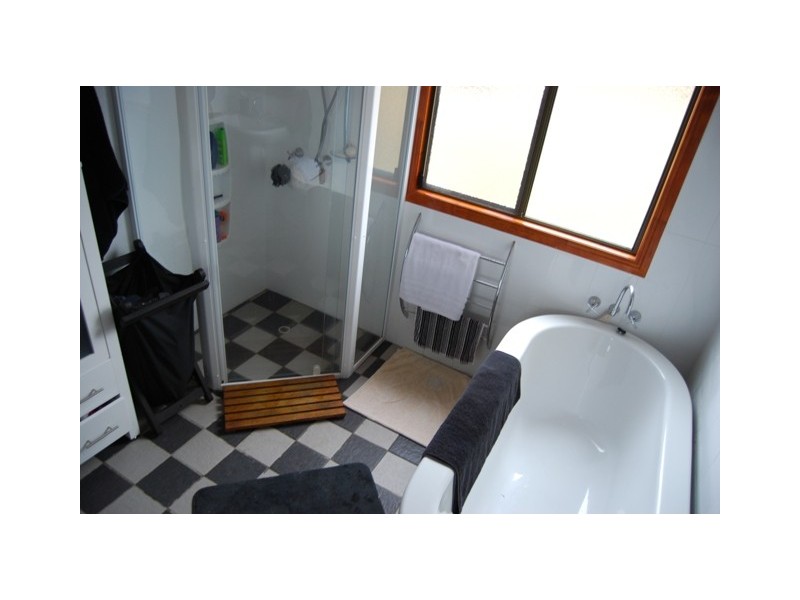 421 Laurel Bank Road, Alton Downs QLD 4702