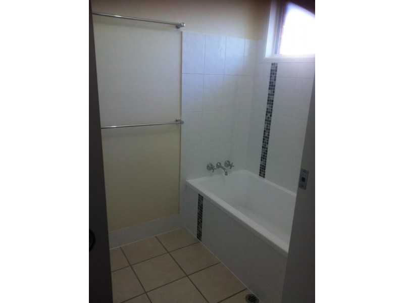 295 Hook Street, Berserker QLD 4701