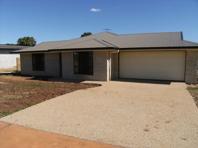 5 John Oxley Drive, Gracemere QLD 4702