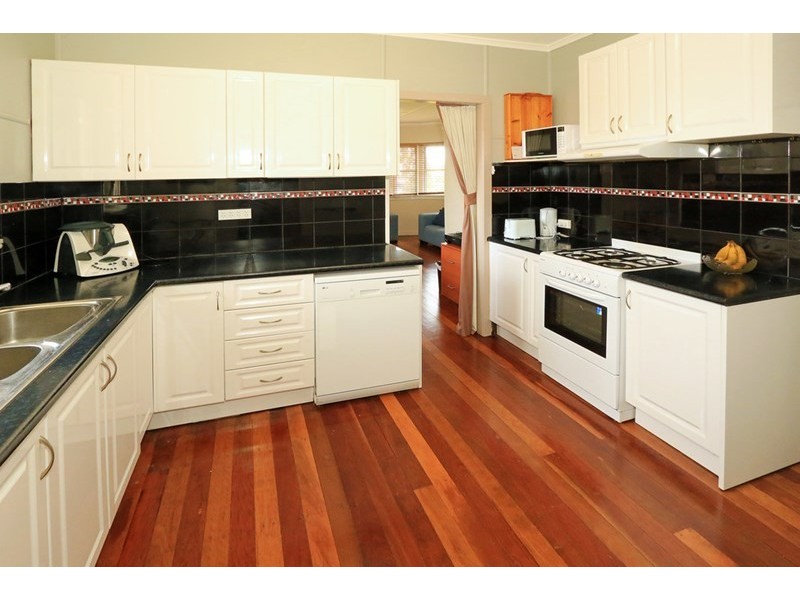 39 Heath Street, Wandal QLD 4700