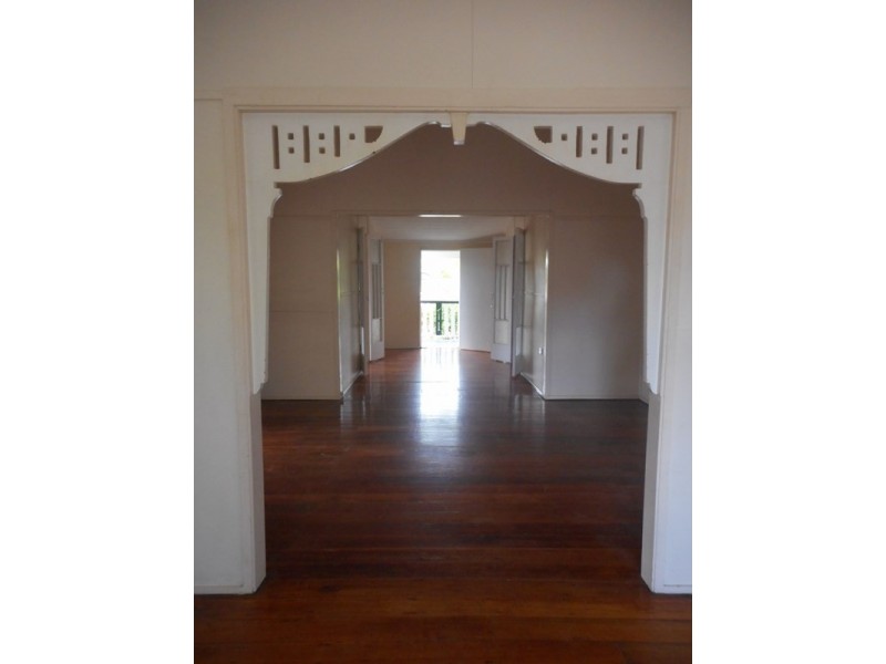 242 West Street, Allenstown QLD 4700