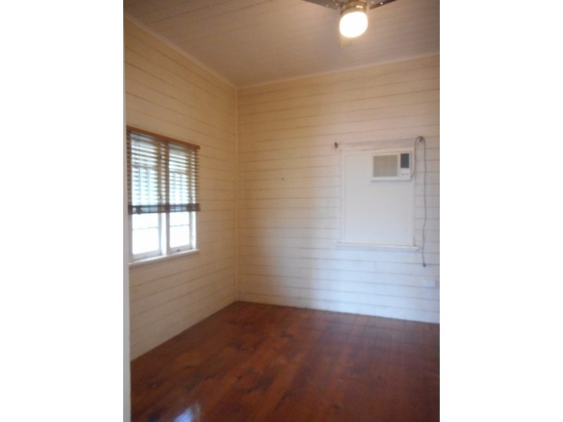 242 West Street, Allenstown QLD 4700