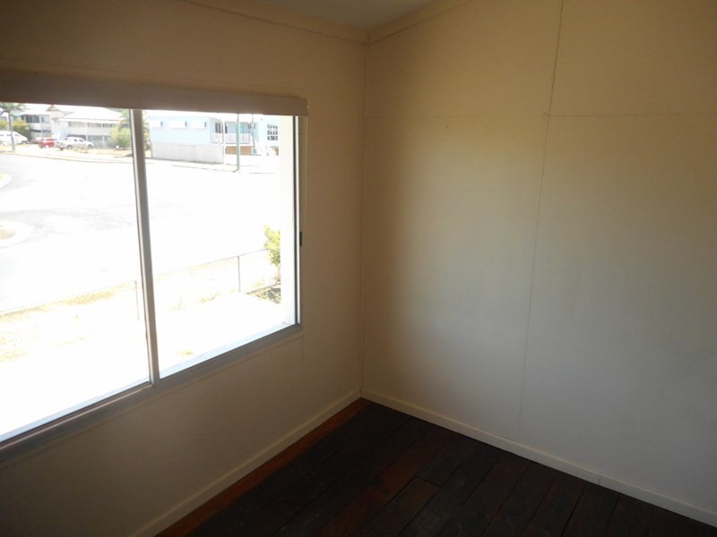 242 West Street, Allenstown QLD 4700