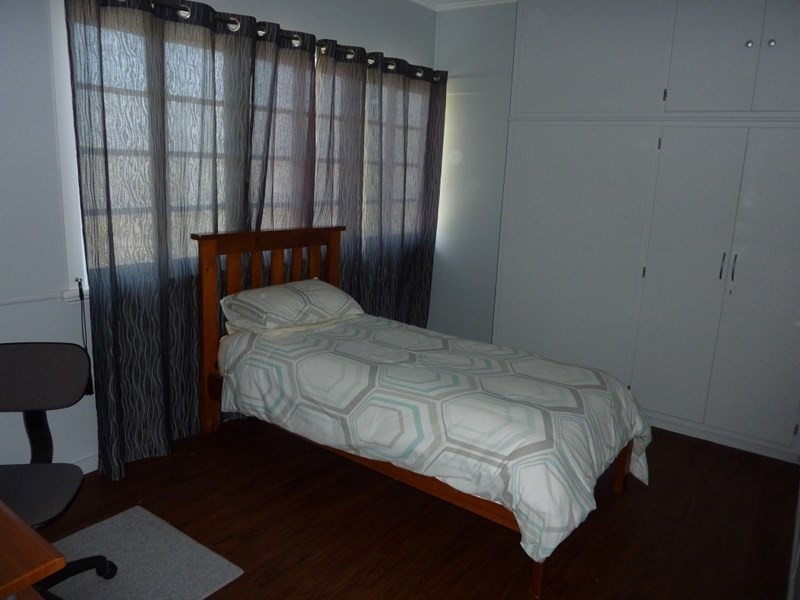 17 Considine Street, The Range QLD 4700