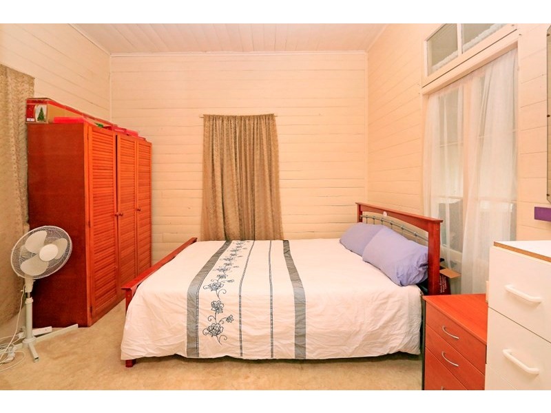 34 Caroline Street, Allenstown QLD 4700