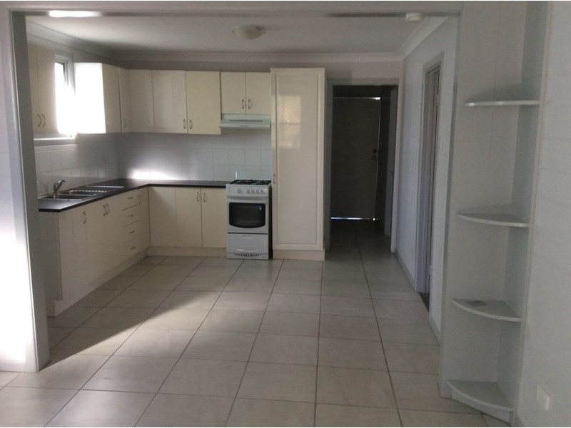 2/18 Baden Powell Street, Wandal QLD 4700