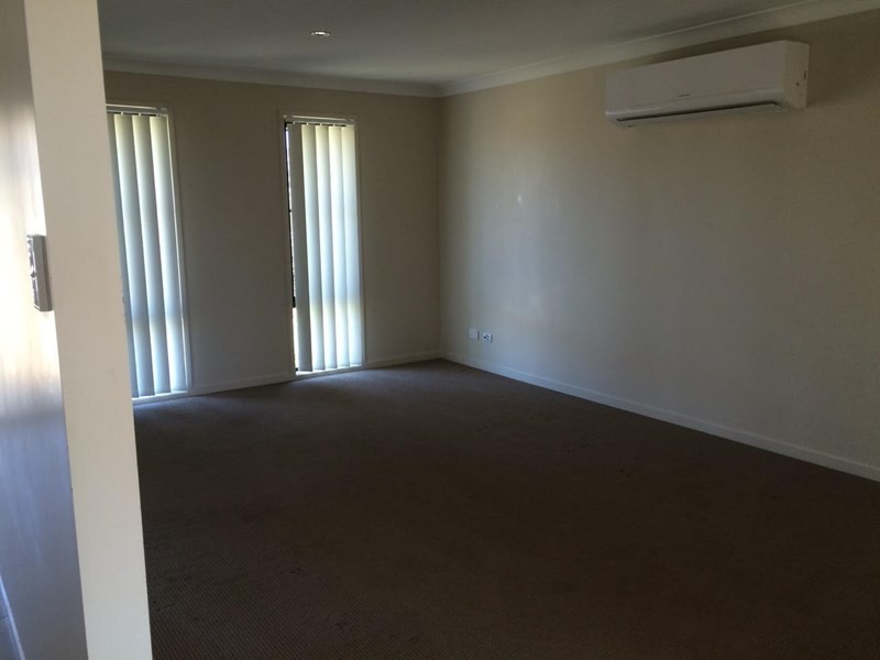 10 Leichhardt Drive, Gracemere QLD 4702