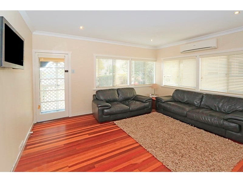 24 Nathan Street, The Range QLD 4700