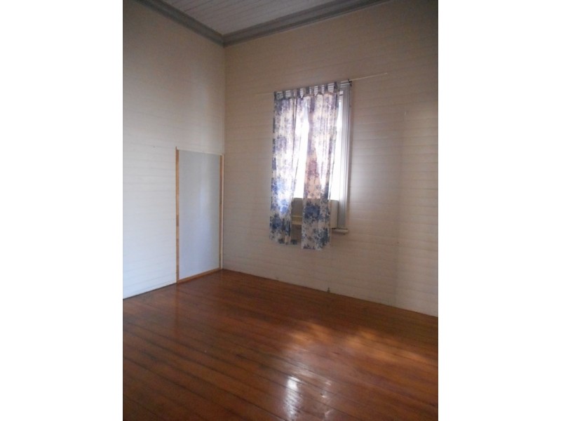 102 Denison Street, Rockhampton City QLD 4700